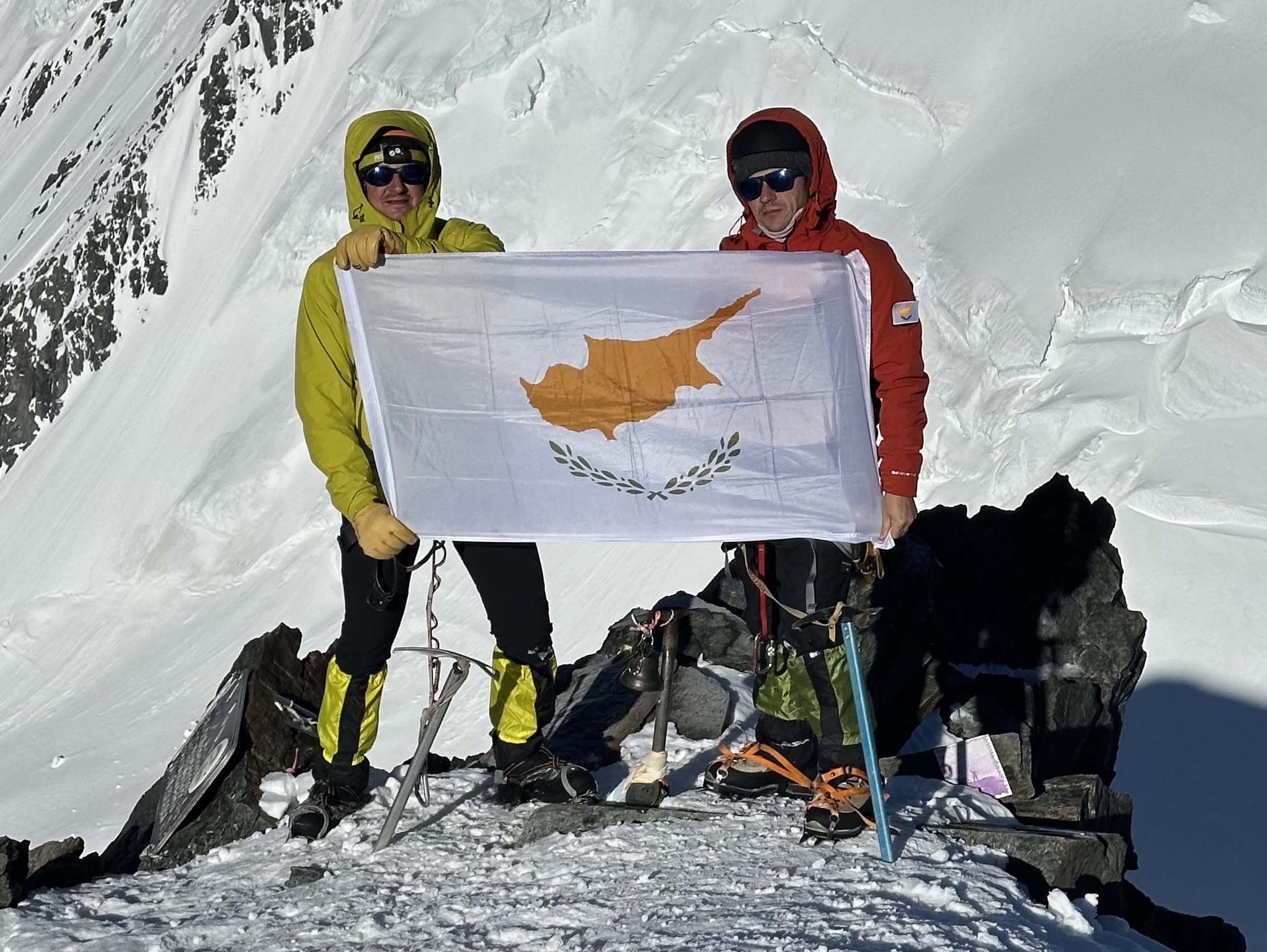image Cypriot mountaineers pushing the limits of endurance