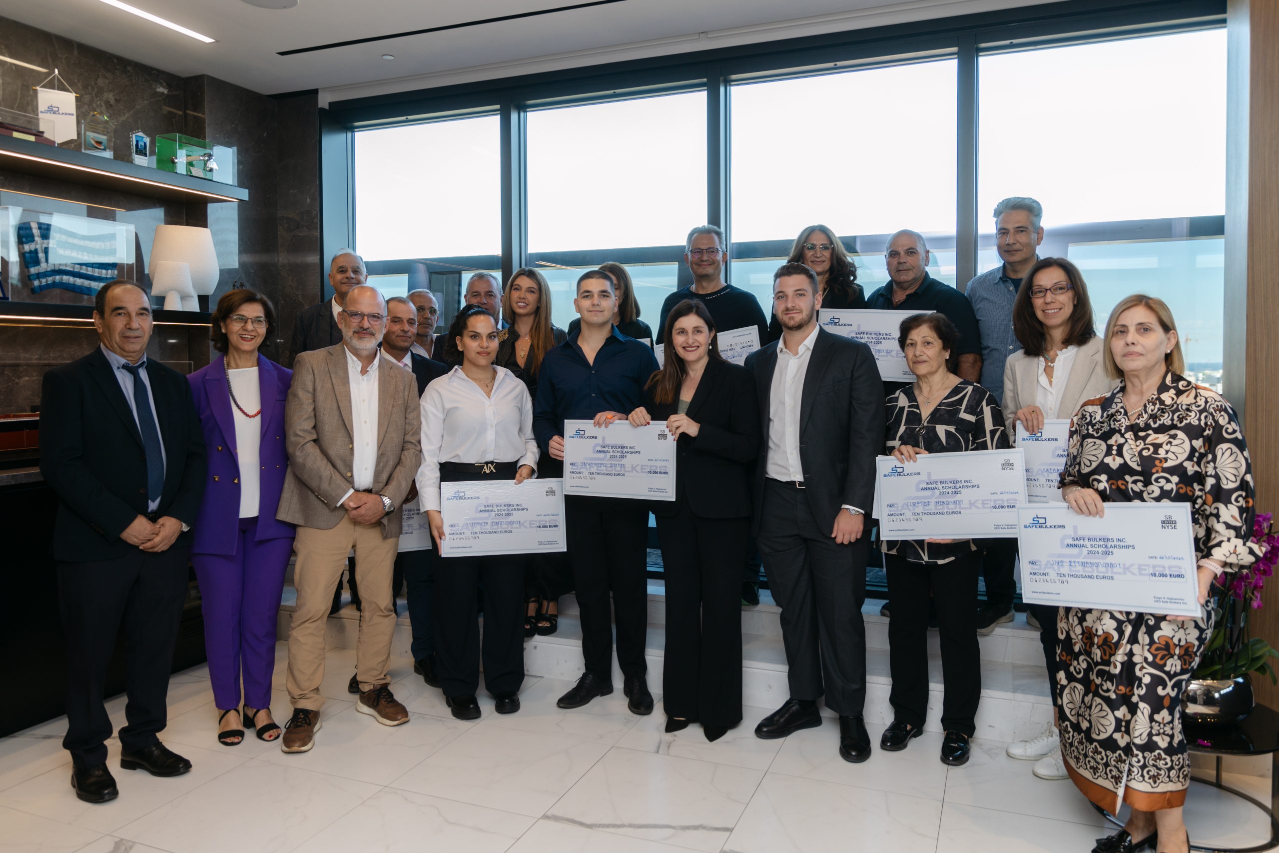 image Safe Bulkers offers €10,000 scholarships to Cypriot, Greek students