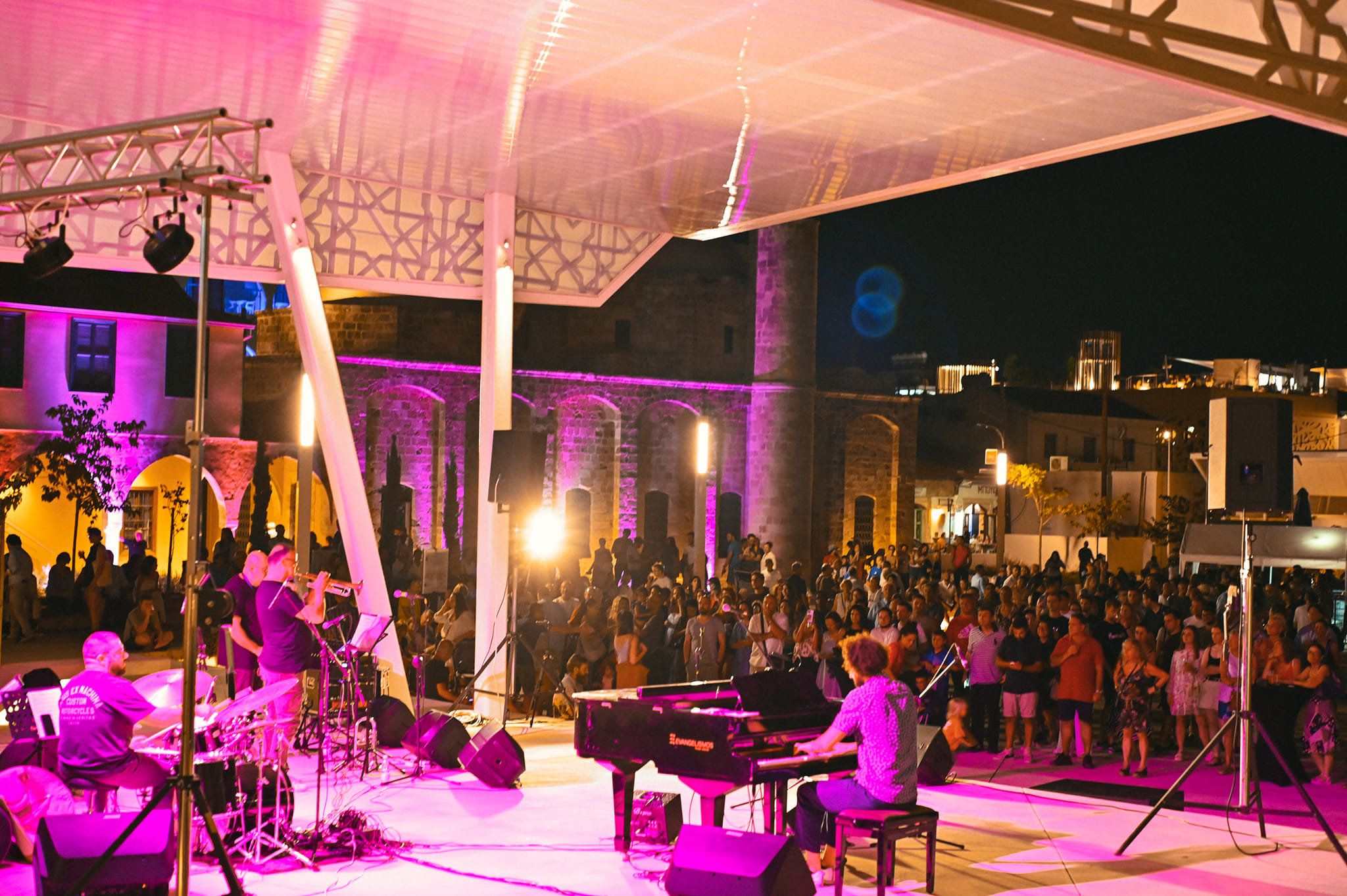 image Jazz festival returns to the beach